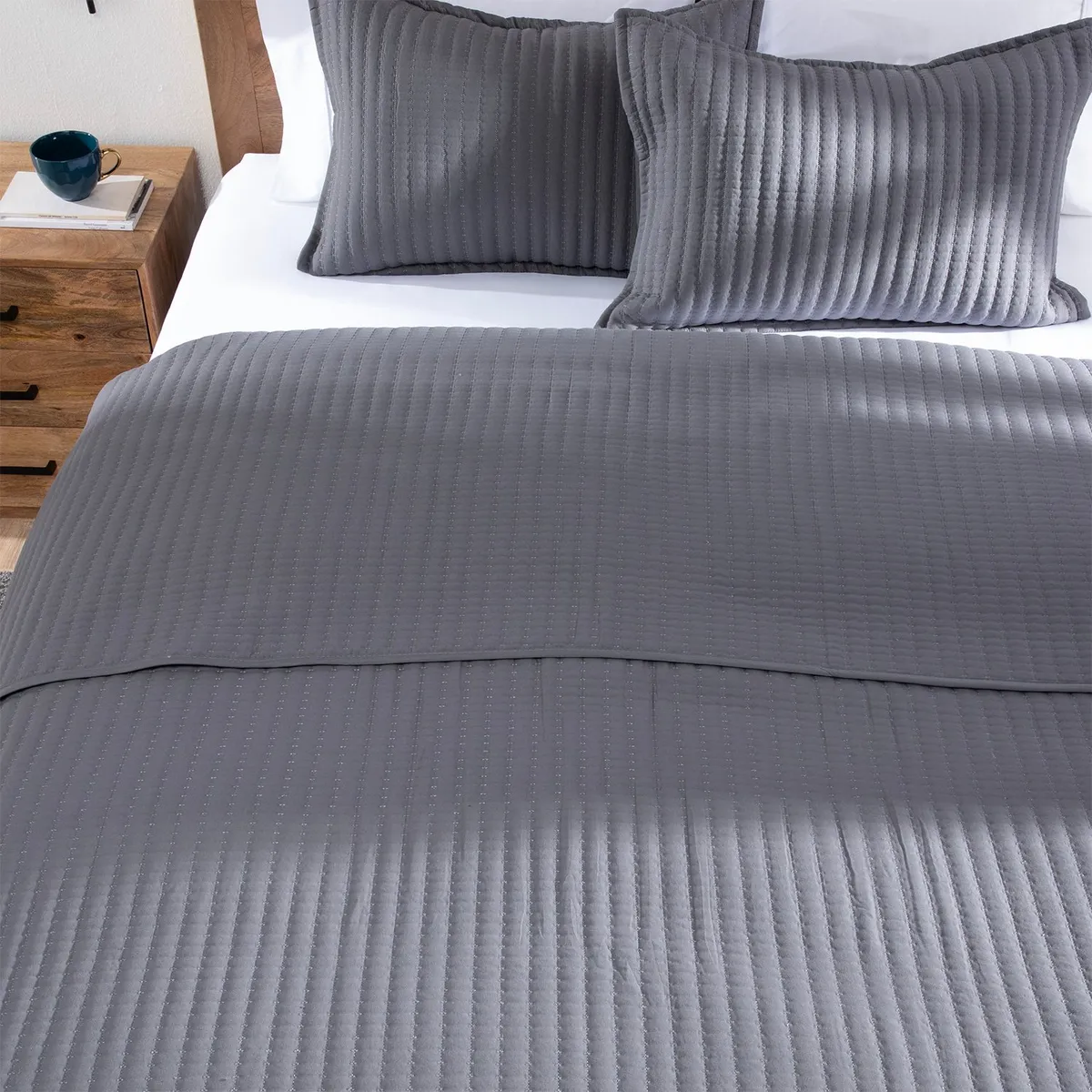 BASEMENT HOME - Cubrecama Rod Basement Home