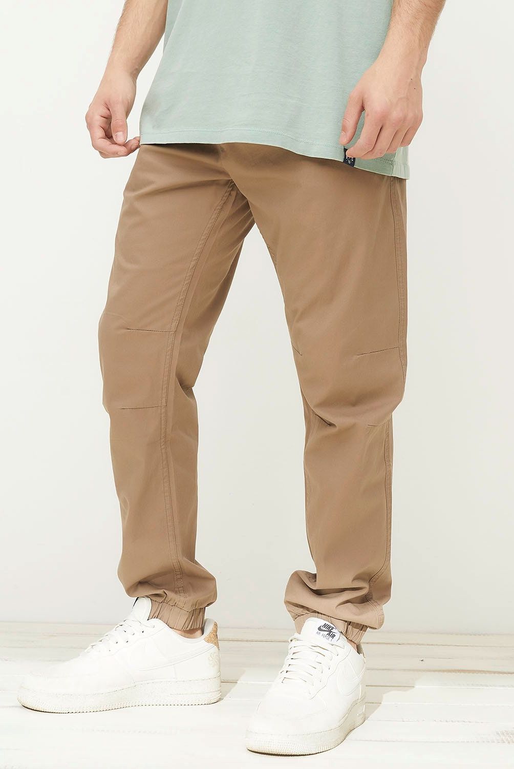 BEARCLIFF - Pantalón Jogger Fit Hombre Bearcliff