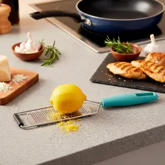 MICA - Rallador Manual Acero Inoxidable Mango Soft Touch