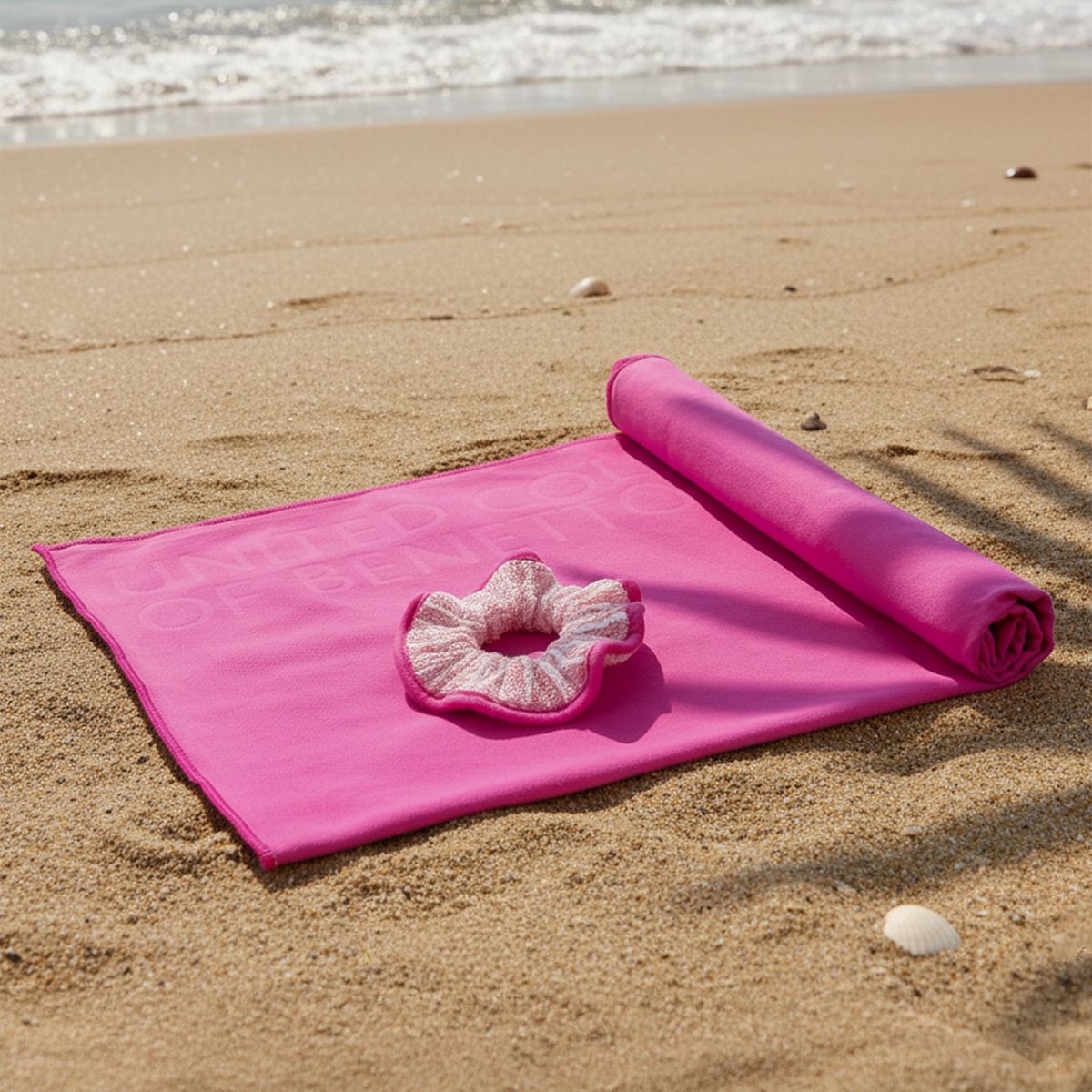 BENETTON - Set De Toalla Con Scrunchie Y Estuche Benetton