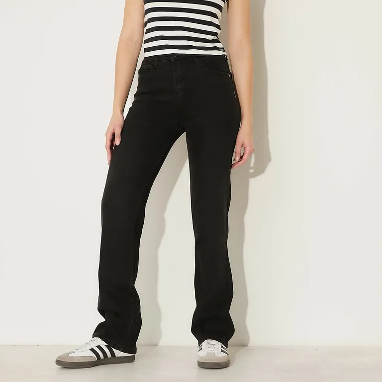 Jeans Straight Tiro Alto Mujer
