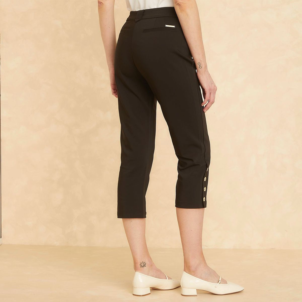 APOLOGY - Pantalón Capri Tiro Medio Mujer Apology