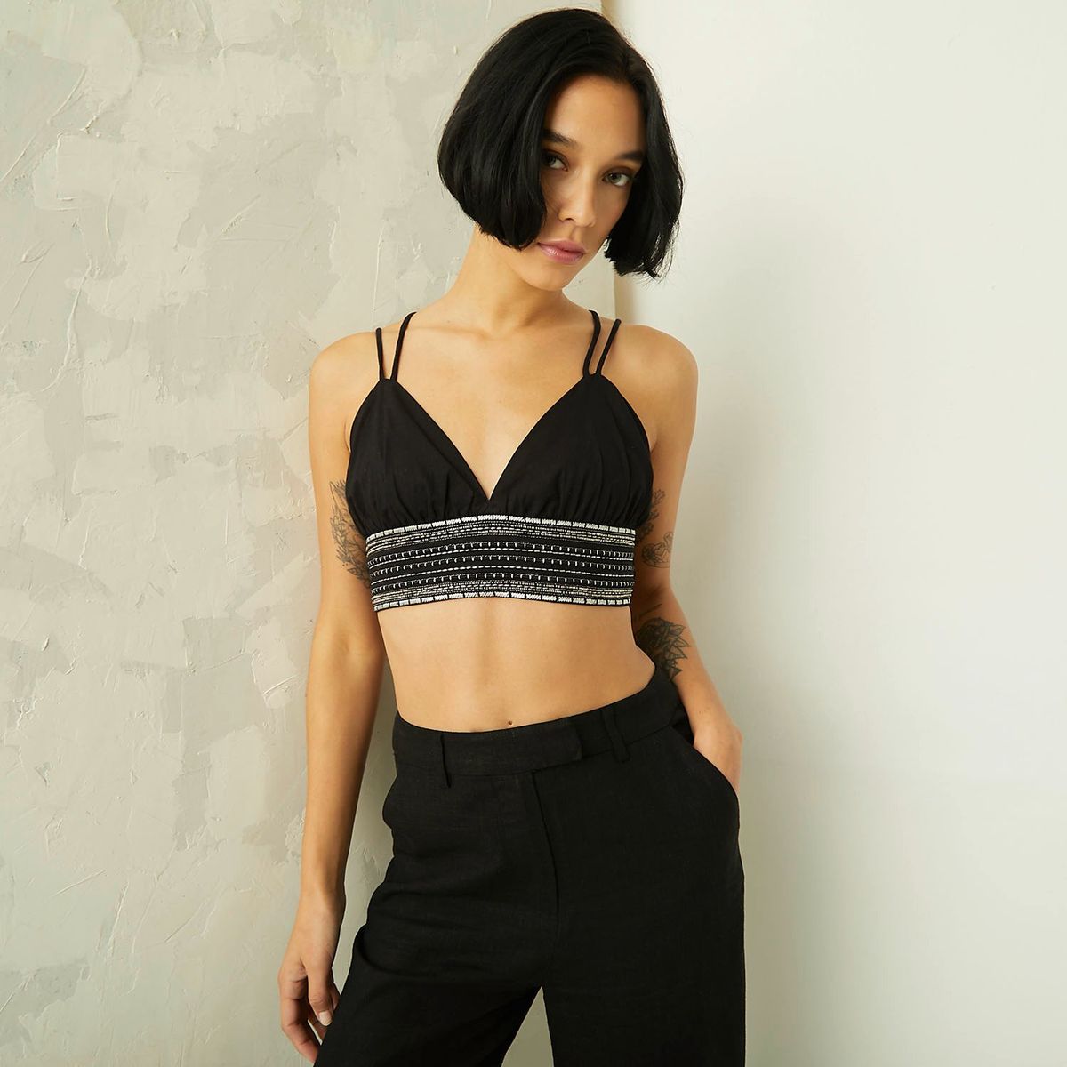 AMERICANINO - Blusa Cropped Sin Mangas Mujer Americanino