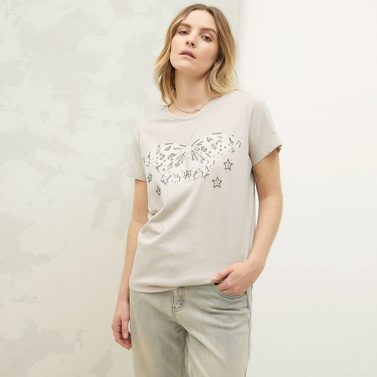 AMERICANINO - Polera Mujer Americanino con Diseño de Mariposa