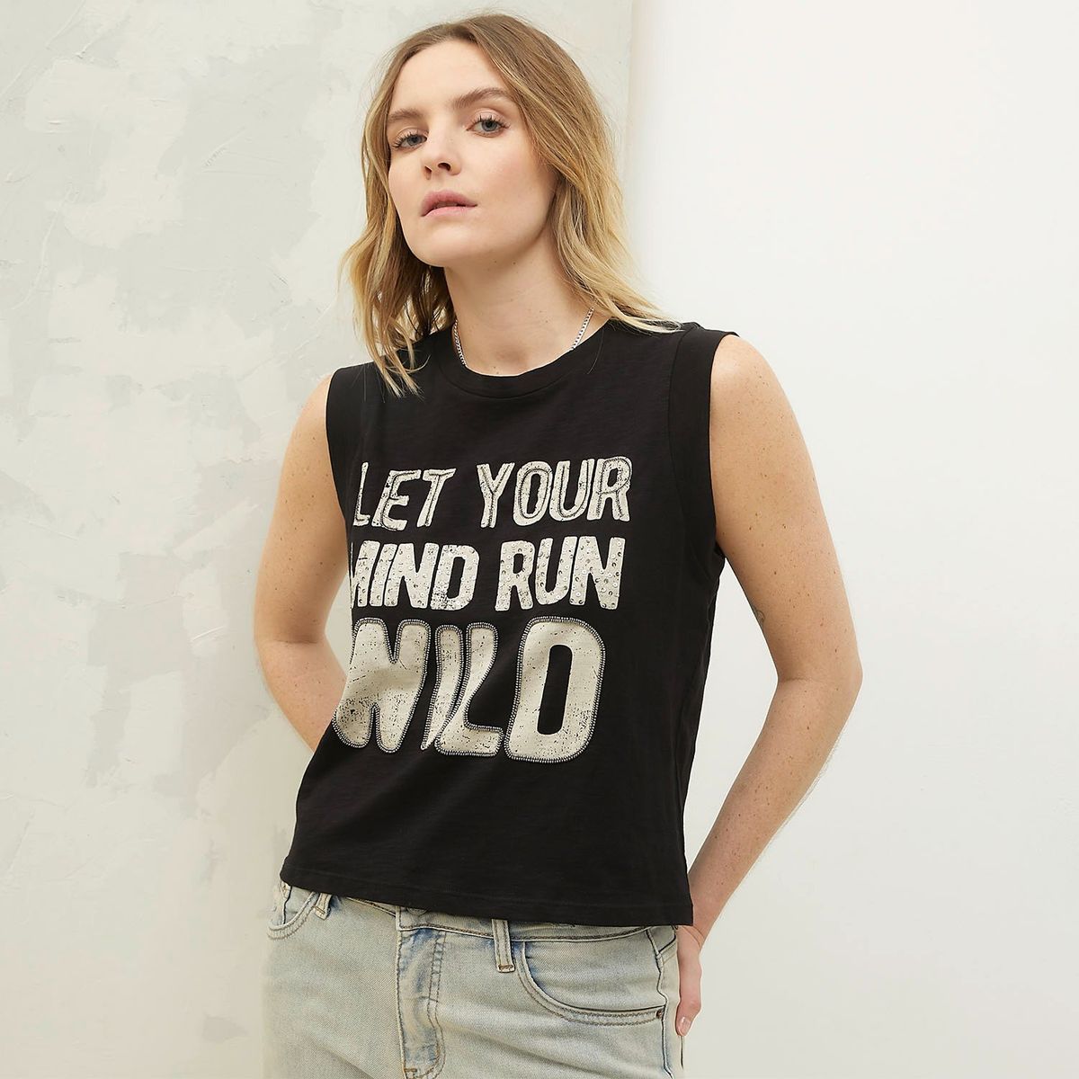 AMERICANINO - Polera Mujer Americanino con Diseño de Mariposa