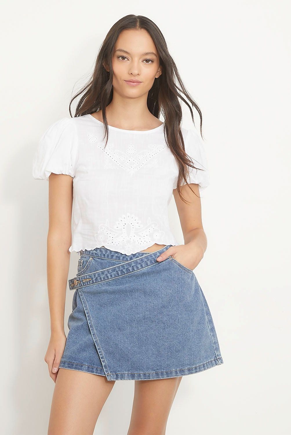 SYBILLA - Blusa Cropped Broderie Manga Corta Mujer Sybilla