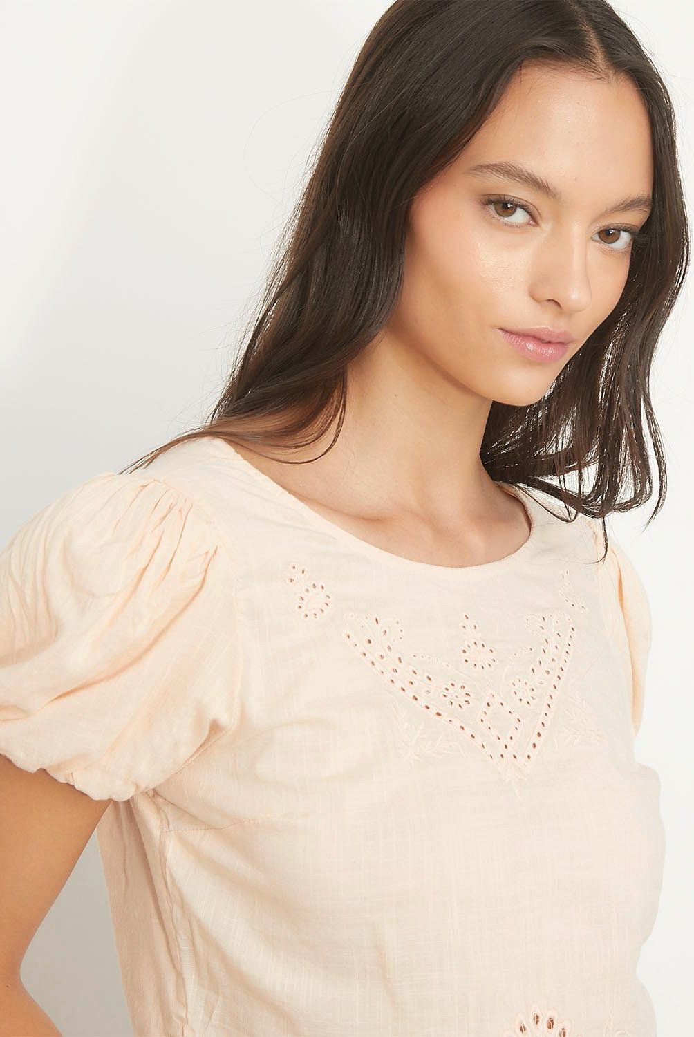 SYBILLA - Blusa Cropped Broderie Manga Corta Mujer Sybilla