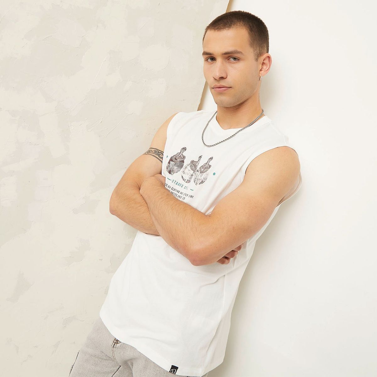 AMERICANINO - Polera Sin Mangas Casual Hombre Americanino