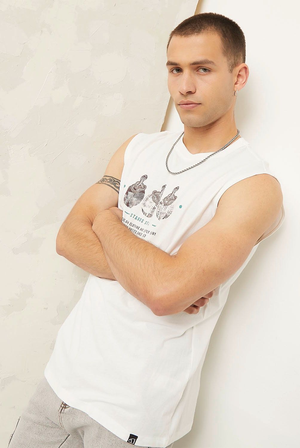 AMERICANINO - Polera Sin Mangas Casual Hombre Americanino