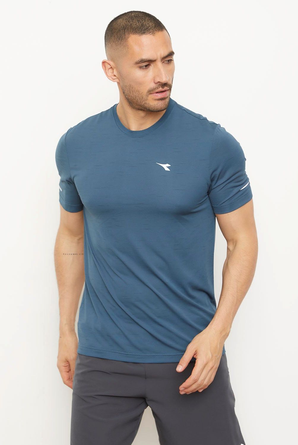 DIADORA - Polera Deportiva Manga Corta Hombre Diadora