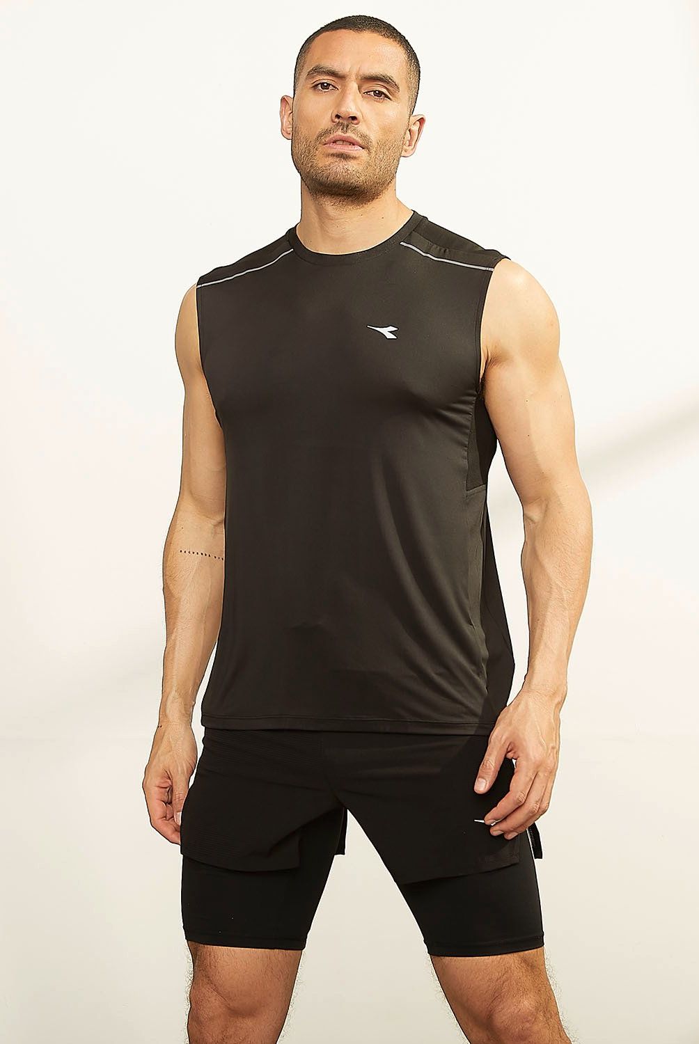 DIADORA - Polera Sin Mangas Hombre Diadora