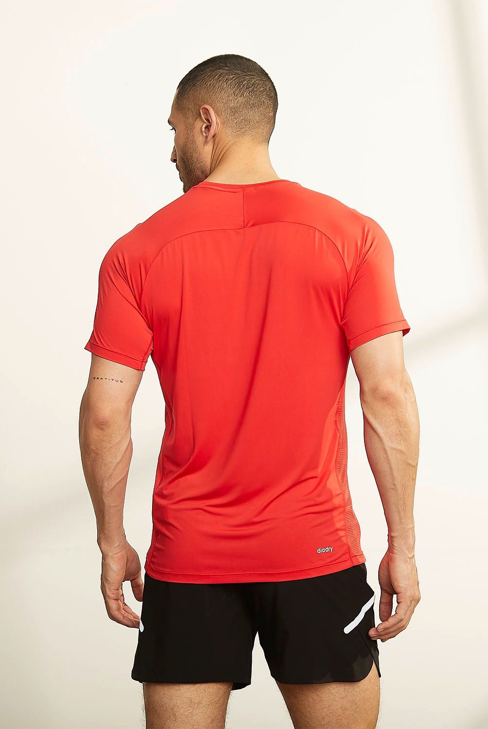DIADORA - Polera Deportiva Manga Corta Hombre Diadora