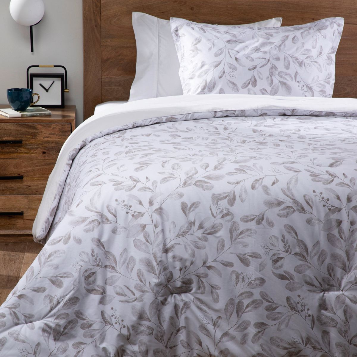 BASEMENT HOME - Plumón Gracia Basement Home