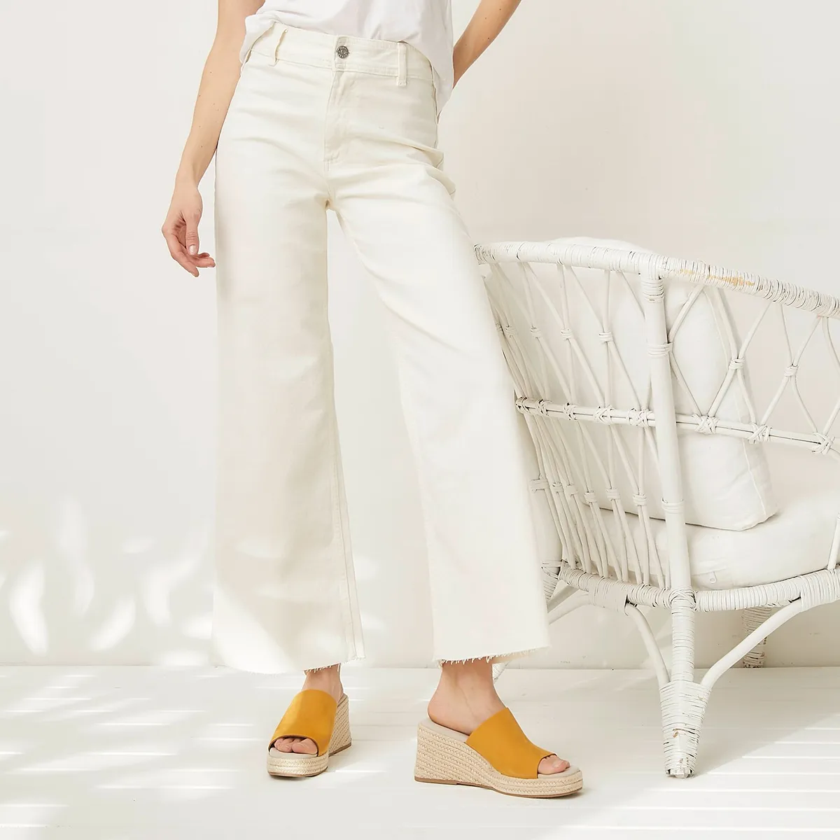 BASEMENT - Sandalia Mujer Cuero Amarillo Basement