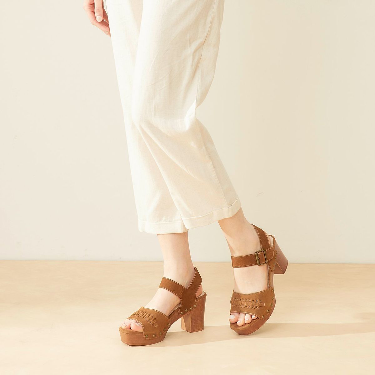 APOLOGY - Sandalia Mujer Cuero Café Apology