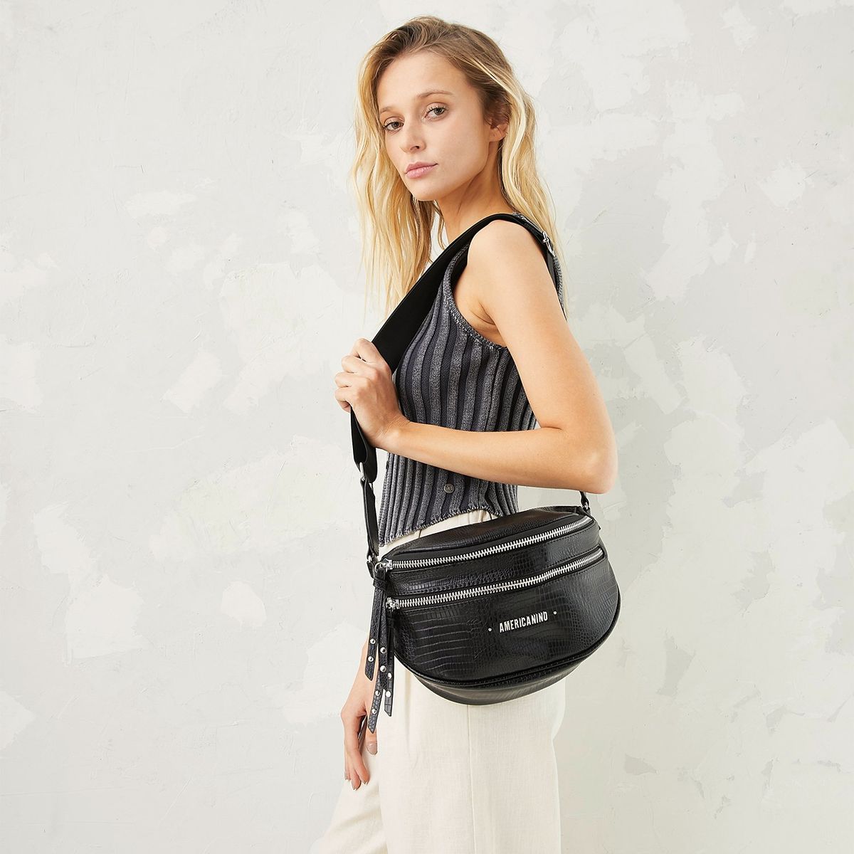 AMERICANINO - Banano Americanino con Doble Cierre y Correa Ajustable