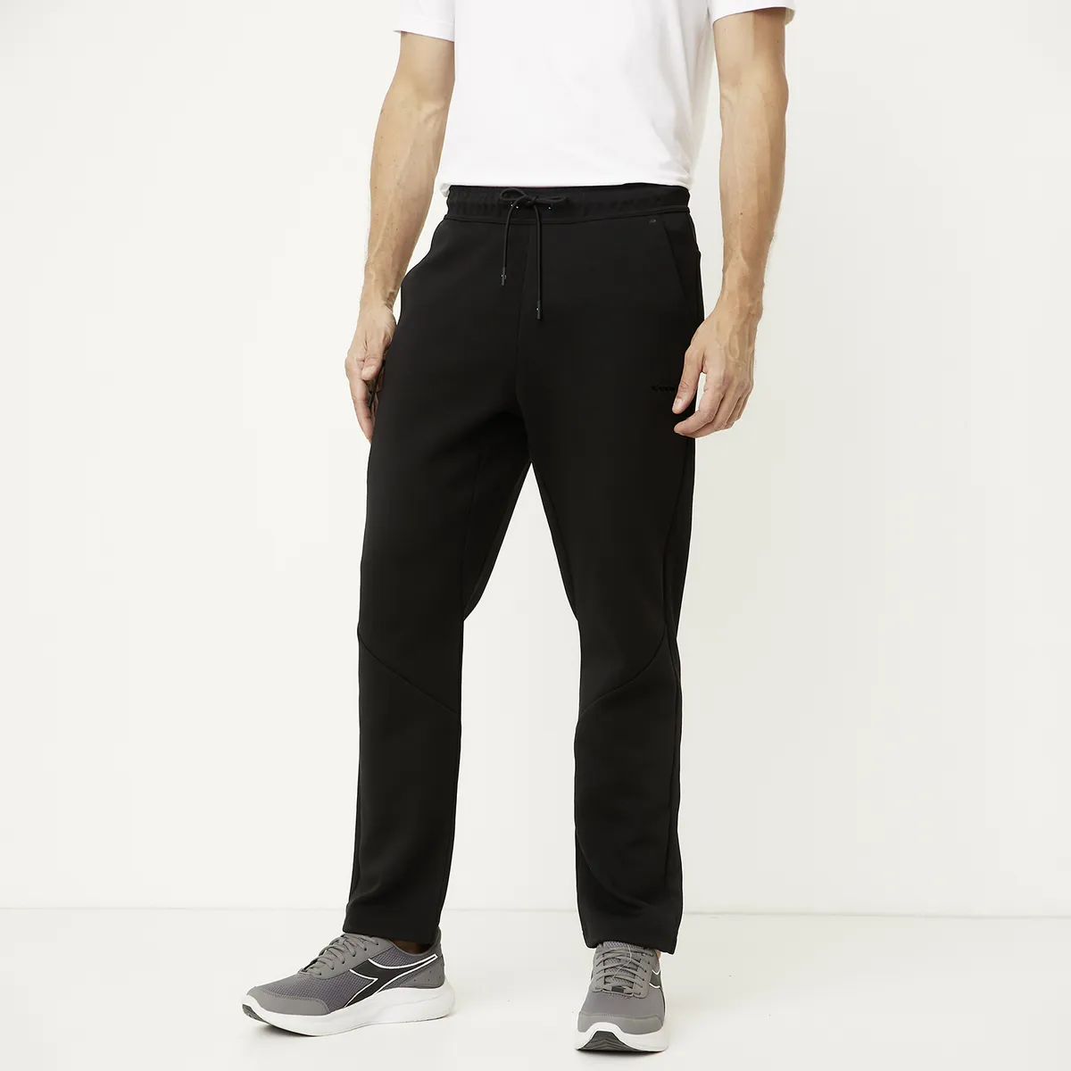 DIADORA - Pantalón de Buzo Fit Regular Diadora