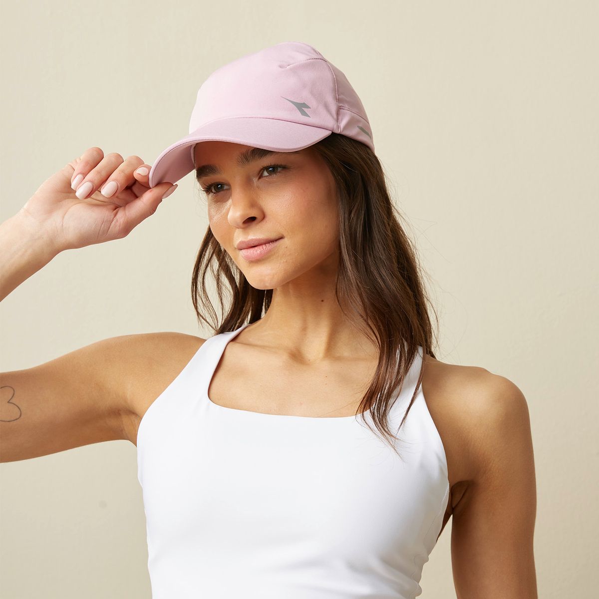 DIADORA - Jockey Casual Hombre Diadora