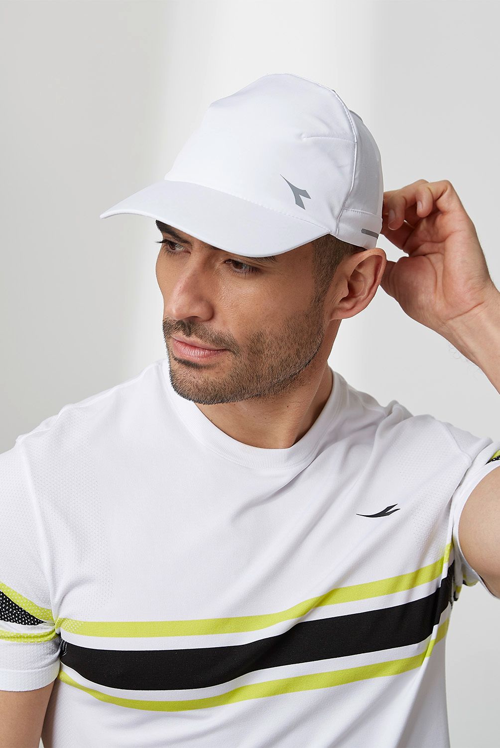 DIADORA - Jockey Casual Hombre Diadora