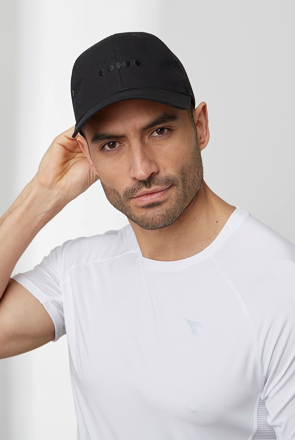 DIADORA - Jockey Casual Hombre Diadora
