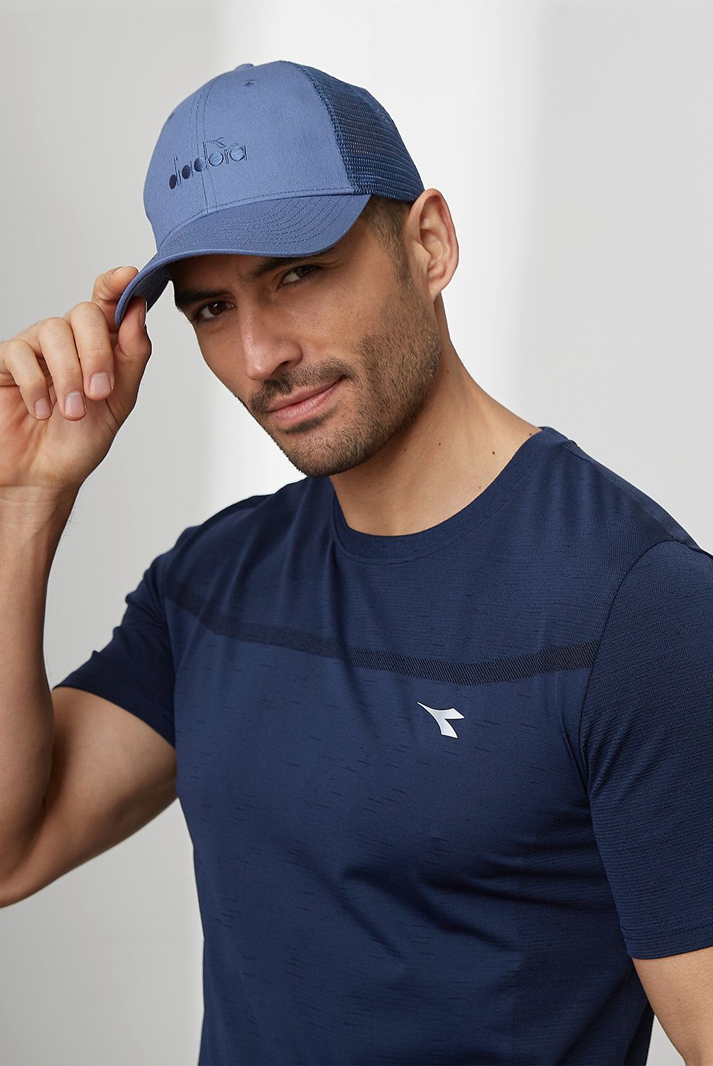 DIADORA - Jockey Casual Hombre Diadora