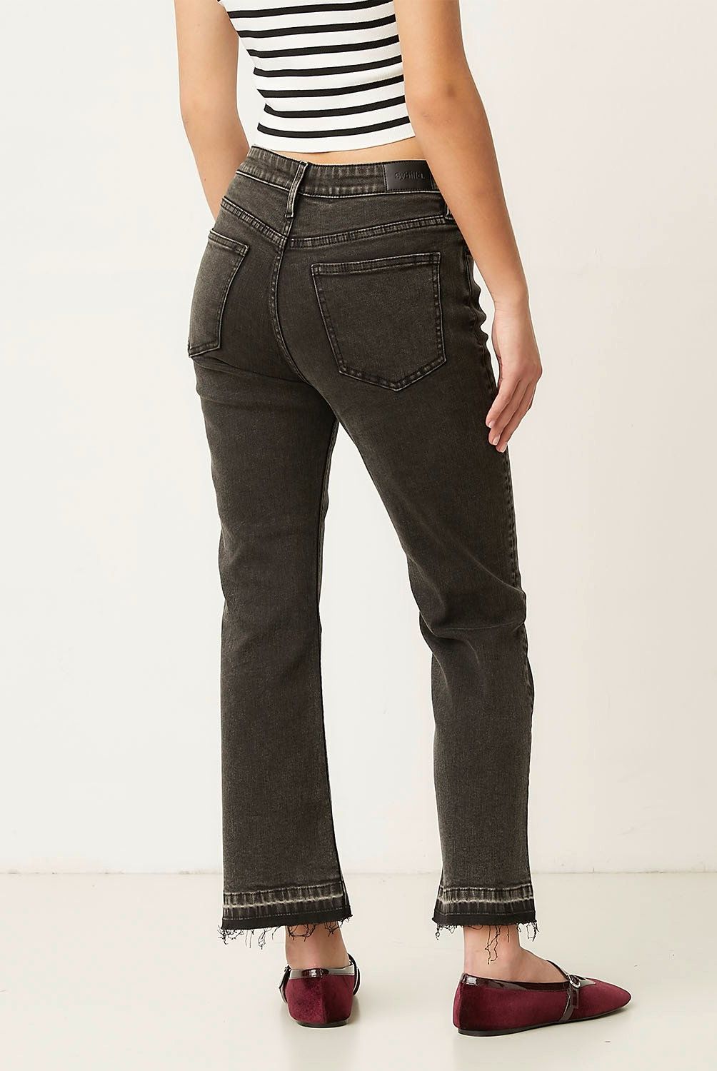 SYBILLA - Jeans Cropped Flare Tiro Alto Mujer Sybilla