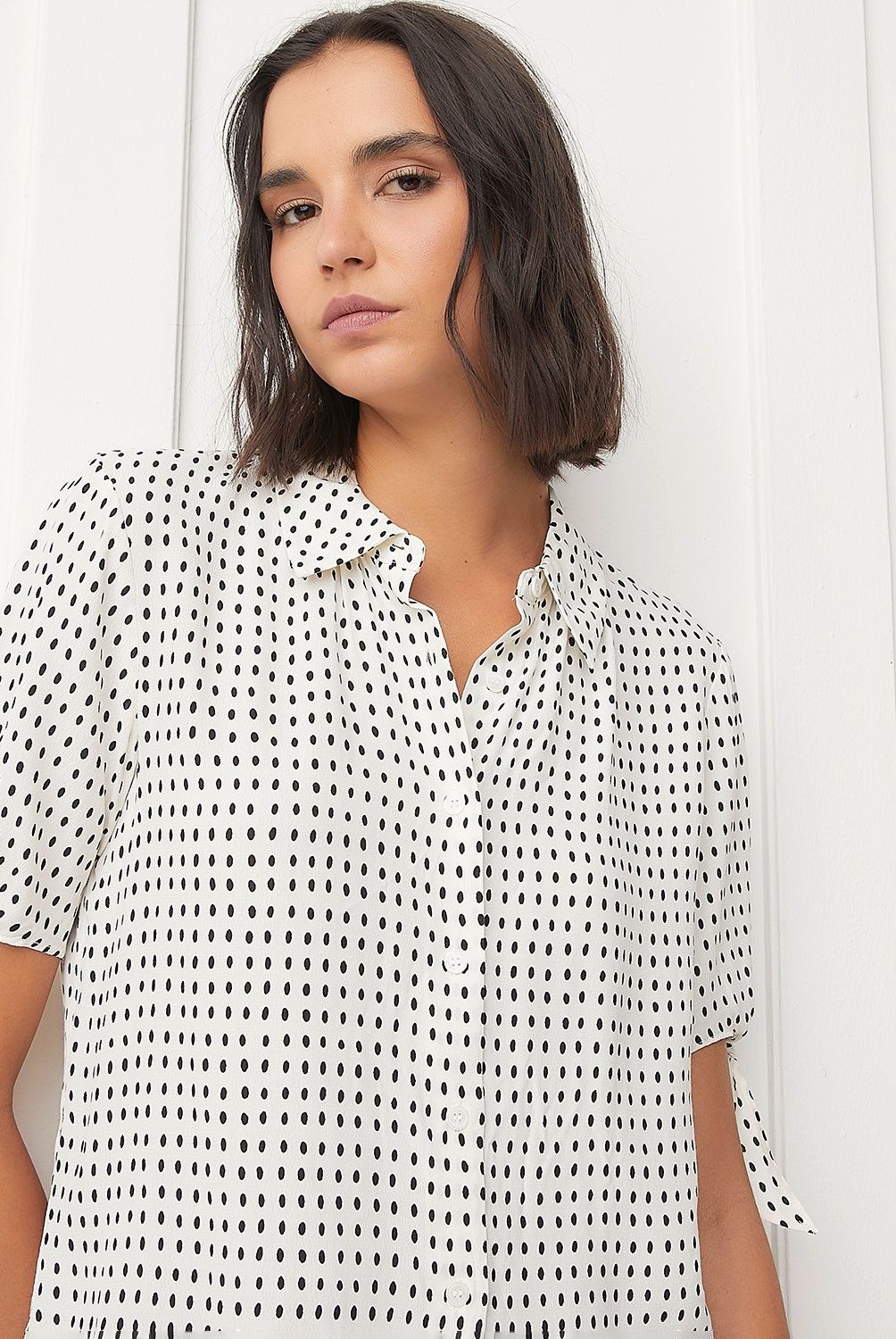 BASEMENT - Blusa Basement Mujer Viscosa Estampada Manga Corta
