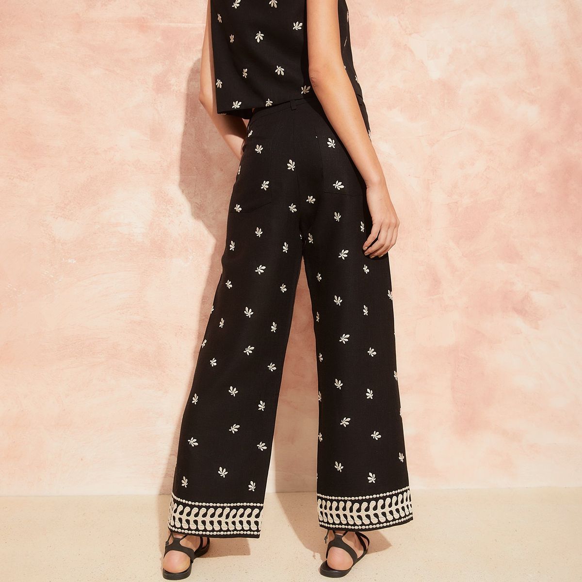 BASEMENT - Pantalón Wide Leg Bordado Tiro Alto Mujer Basement