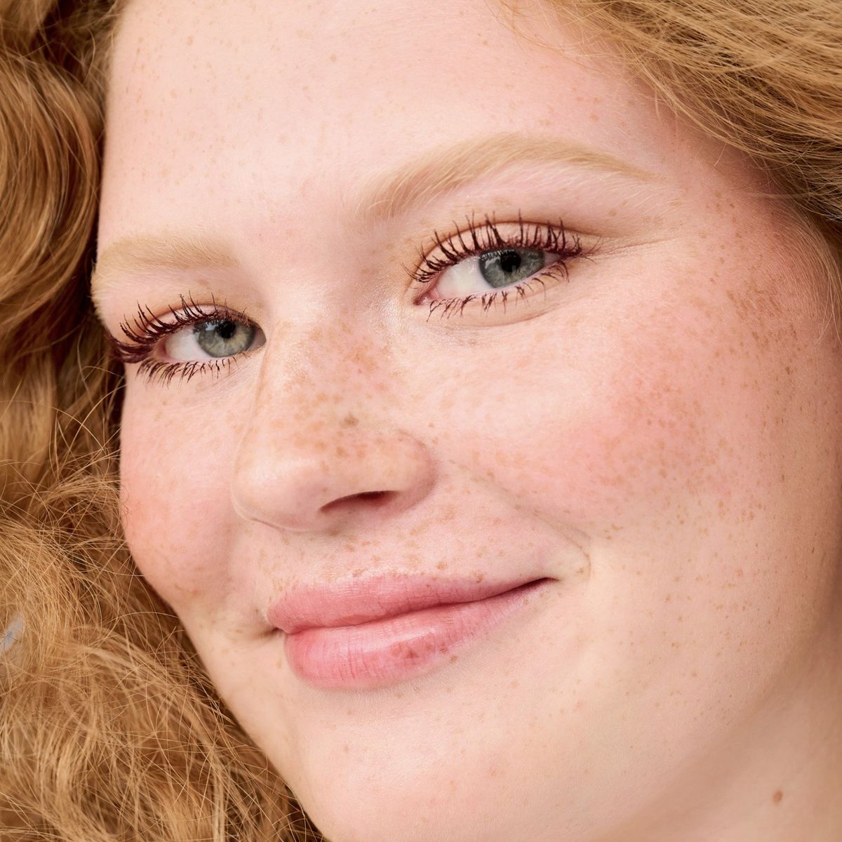 BENEFIT - Máscara De Pestañas Badgal Bang! Burdeo Benefit