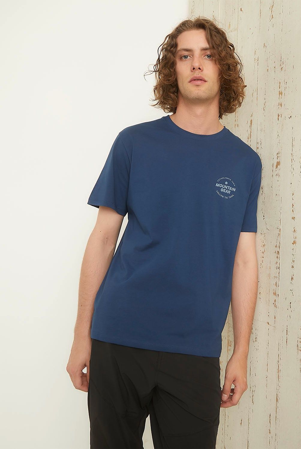 MOUNTAIN GEAR - Polera Deportiva Algodón Mountain Gear Manga Corta Hombre