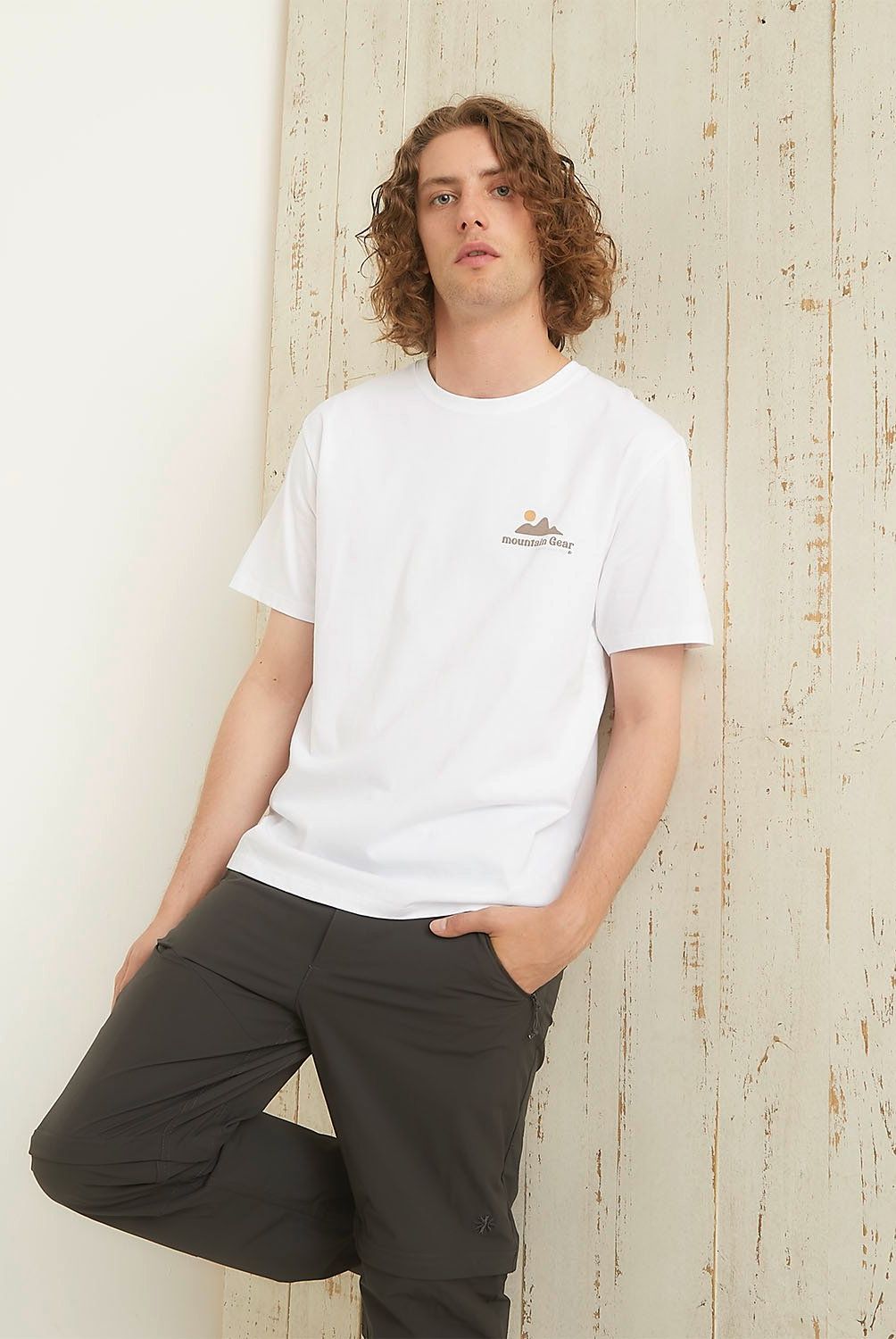 MOUNTAIN GEAR - Polera Deportiva Algodón Mountain Gear Manga Corta Hombre