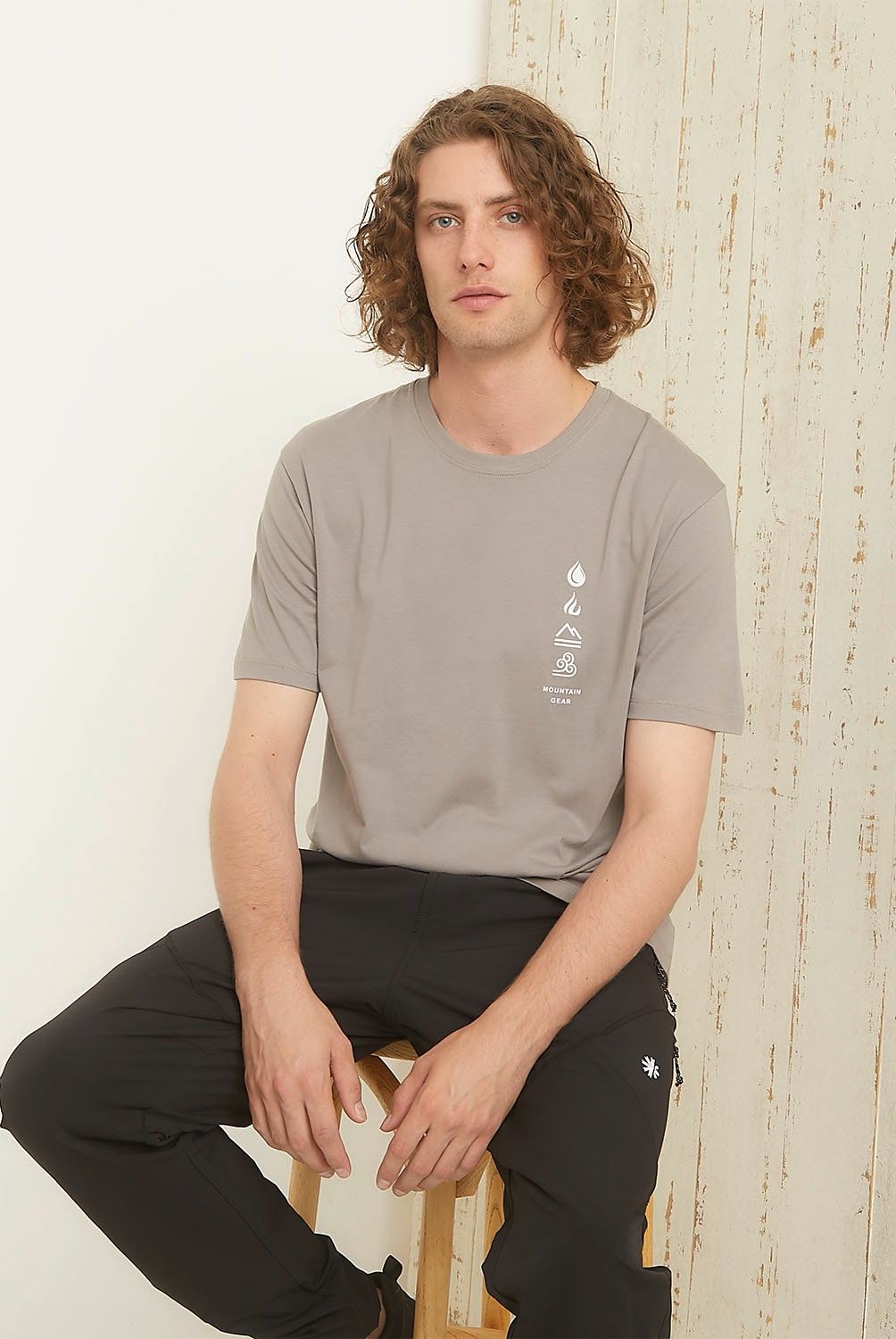 MOUNTAIN GEAR - Polera Deportiva Algodón Mountain Gear Manga Corta Hombre