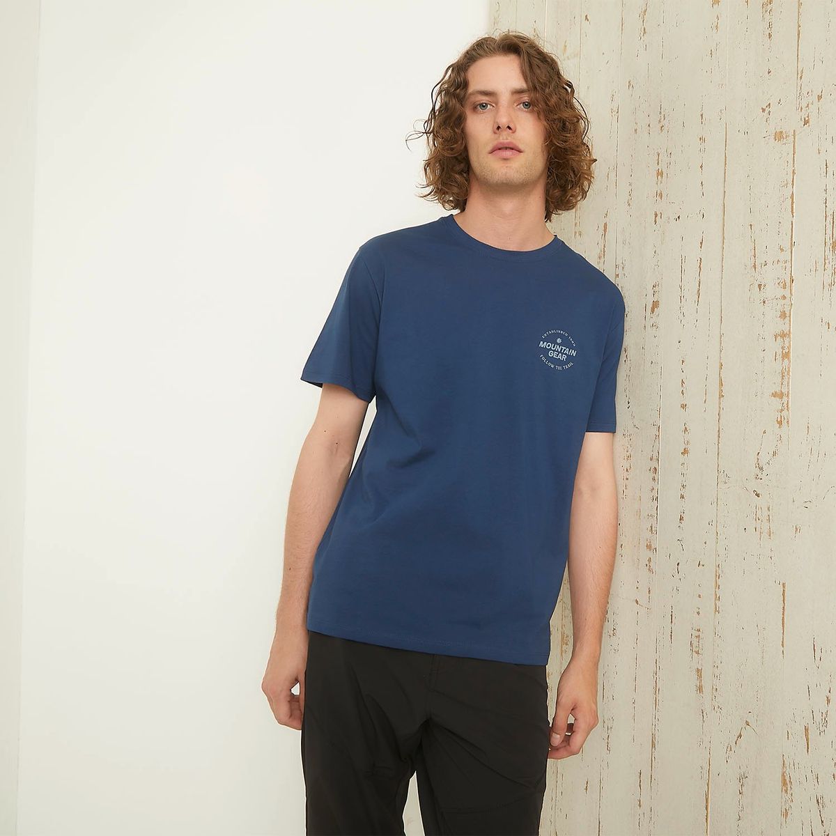 MOUNTAIN GEAR - Polera Deportiva Algodón Mountain Gear Manga Corta Hombre