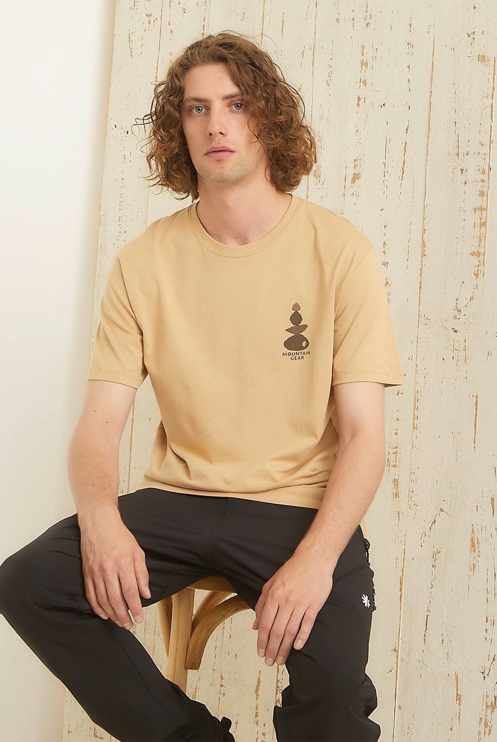 MOUNTAIN GEAR - Polera Deportiva Algodón Mountain Gear Manga Corta Hombre