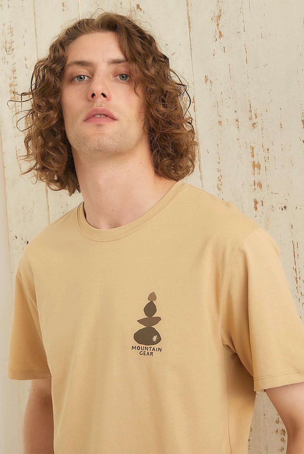 MOUNTAIN GEAR - Polera Deportiva Algodón Mountain Gear Manga Corta Hombre