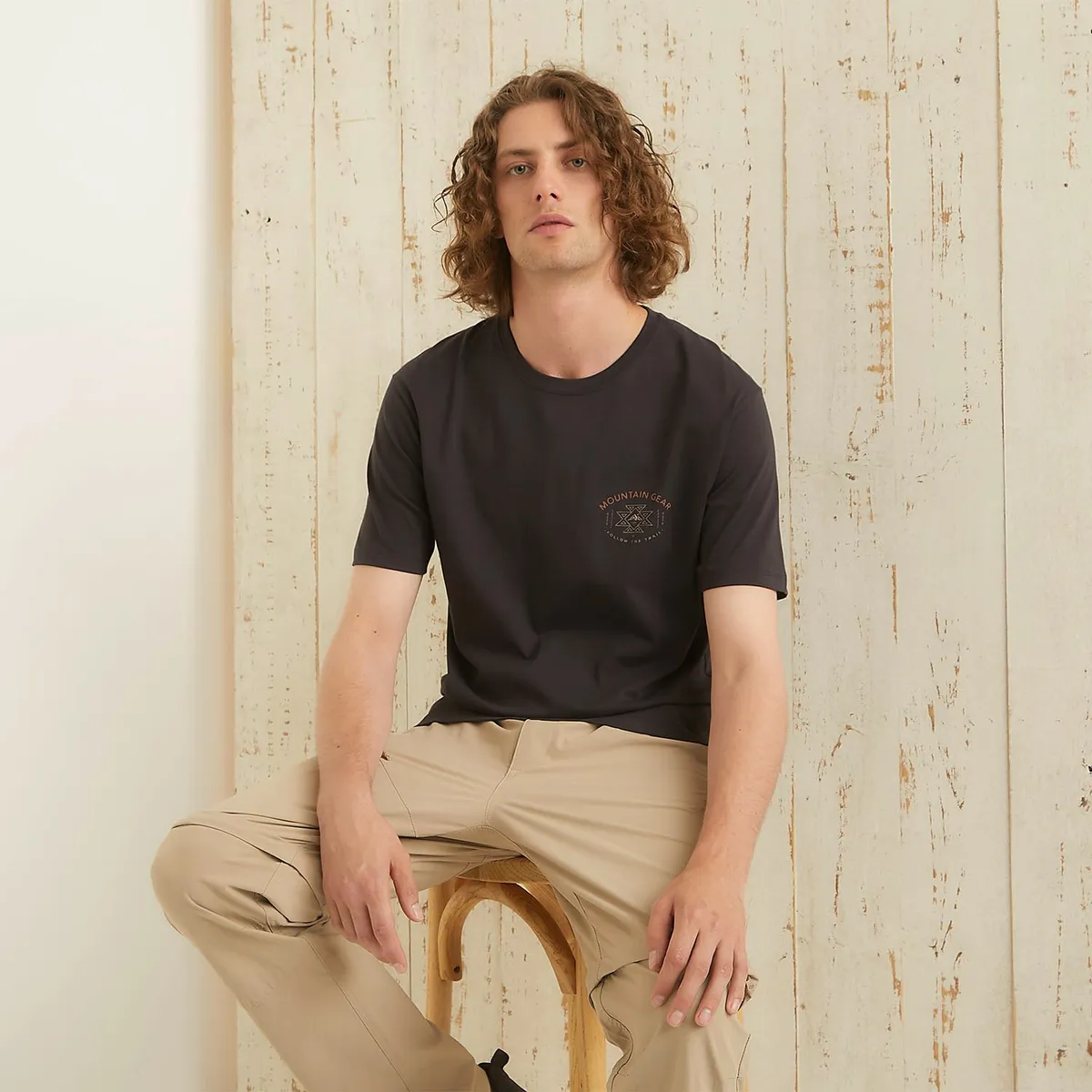 MOUNTAIN GEAR - Polera Deportiva Algodón Mountain Gear Manga Corta Hombre