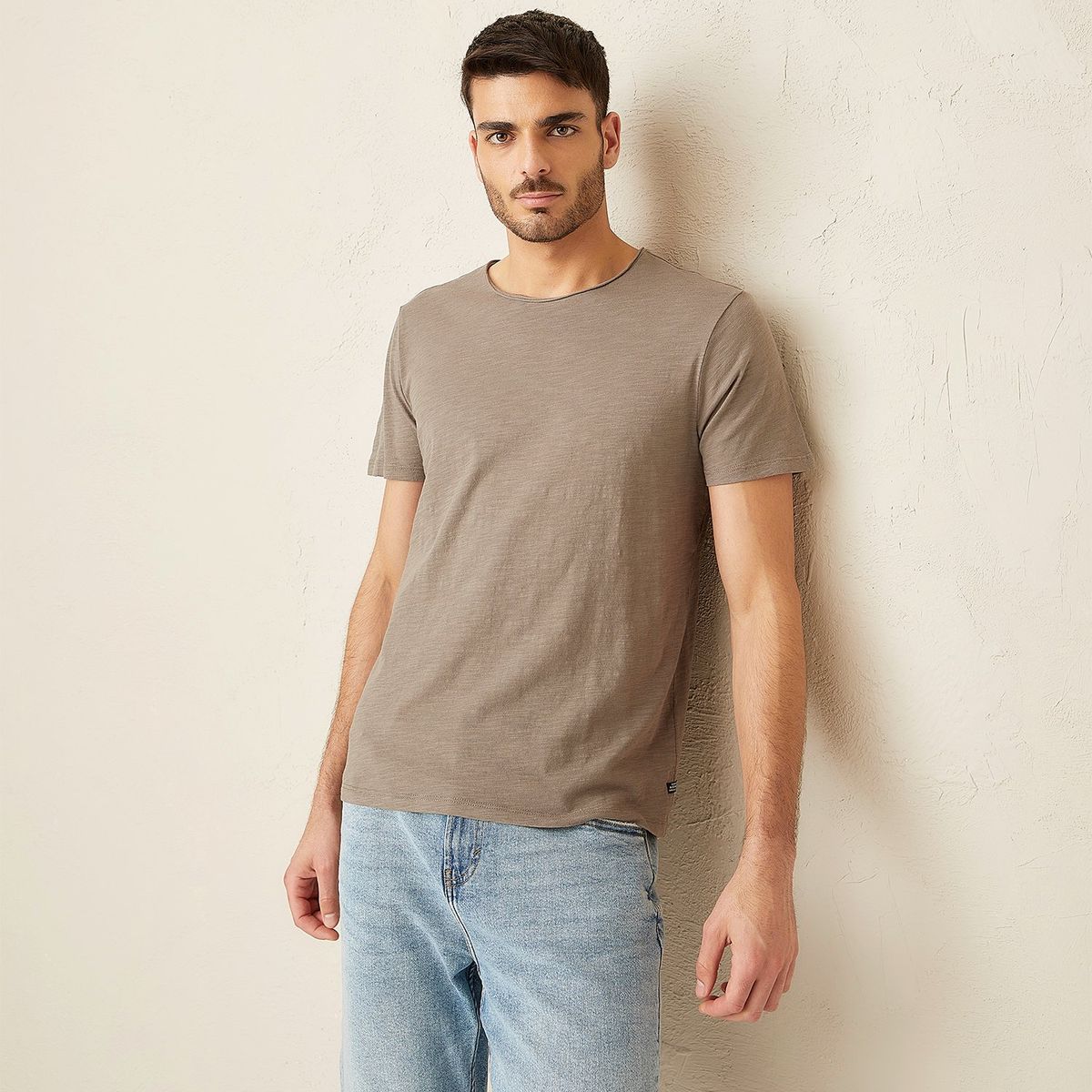 BASEMENT - Polera Basement Manga Corta Regular Fit Hombre Algodón