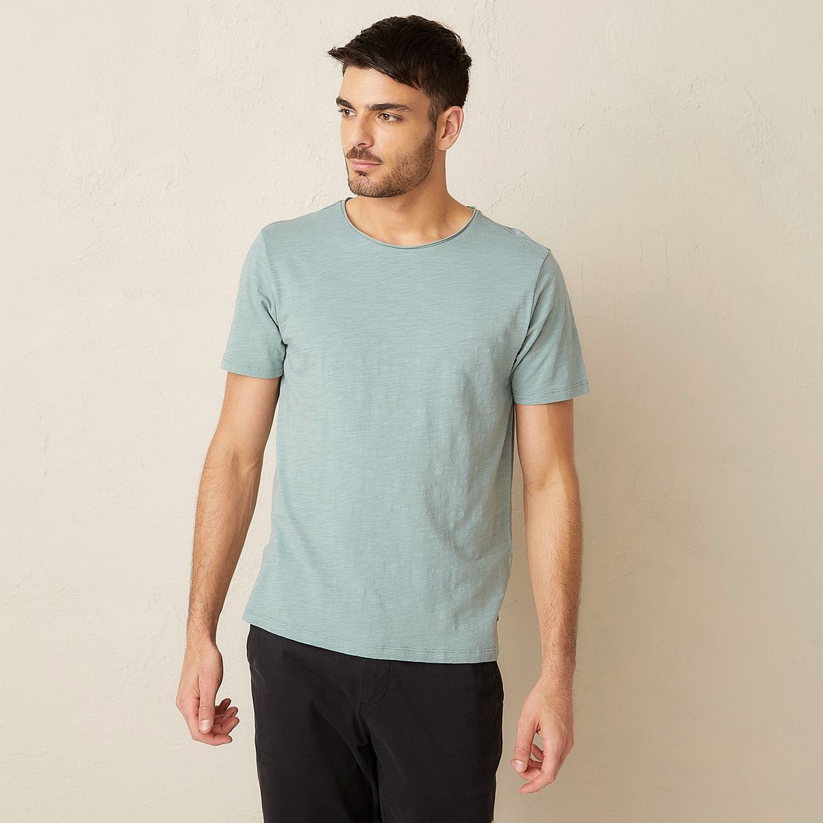 BASEMENT - Polera Basement Manga Corta Regular Fit Hombre Algodón