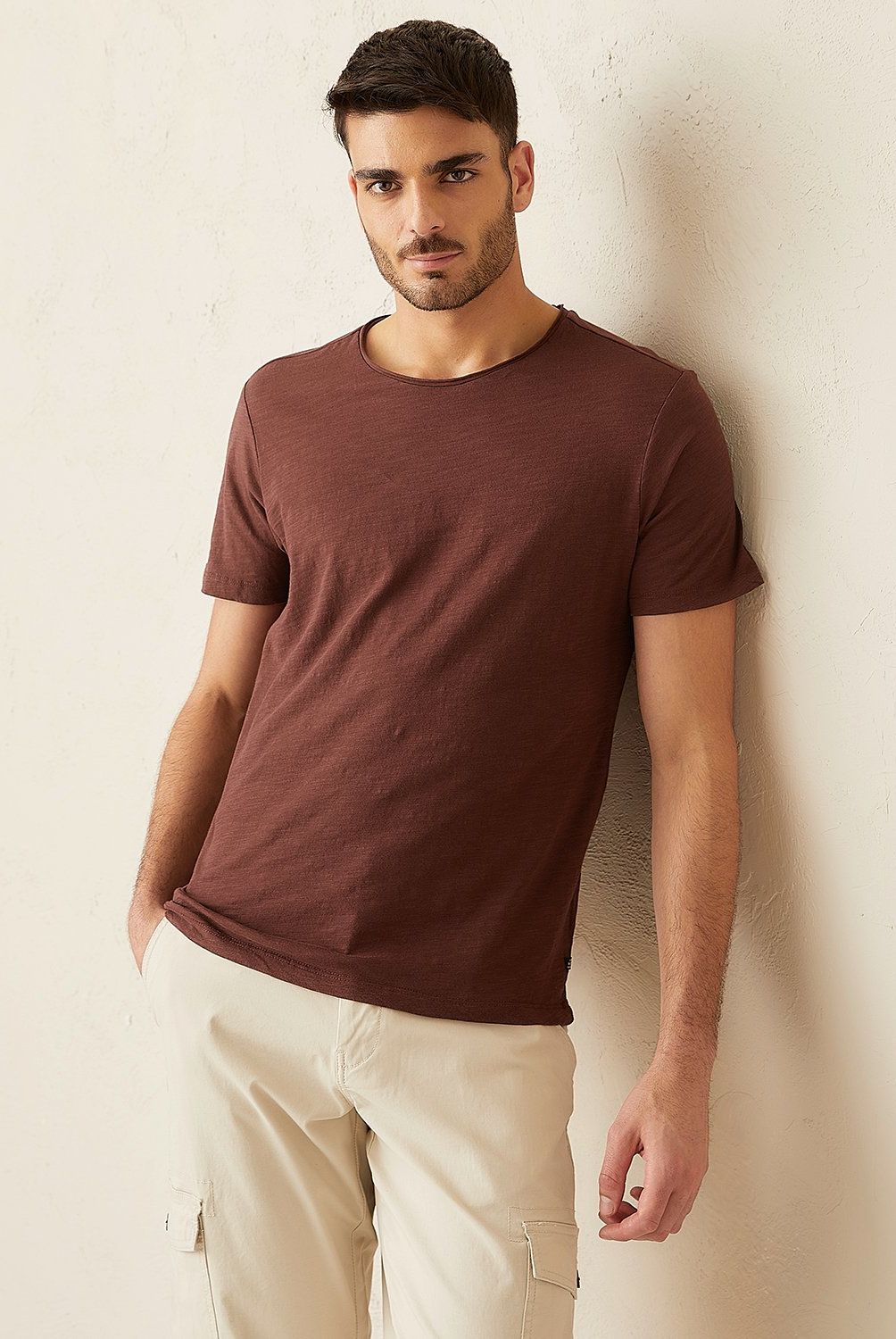 BASEMENT - Polera Basement Manga Corta Regular Fit Hombre Algodón