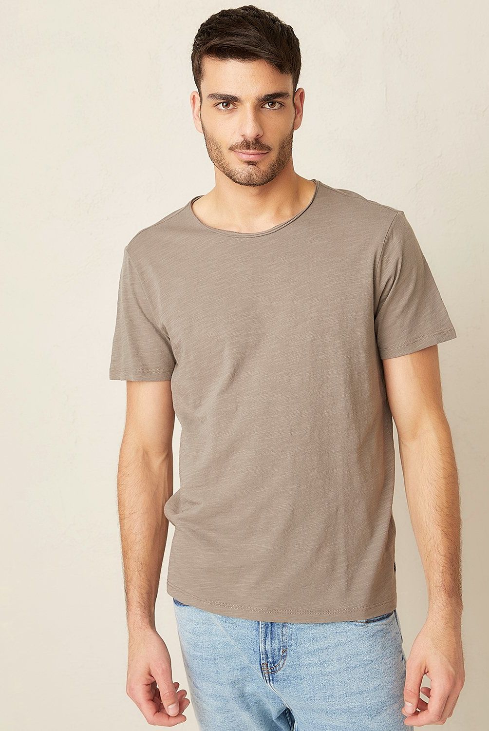 BASEMENT - Polera Basement Manga Corta Regular Fit Hombre Algodón