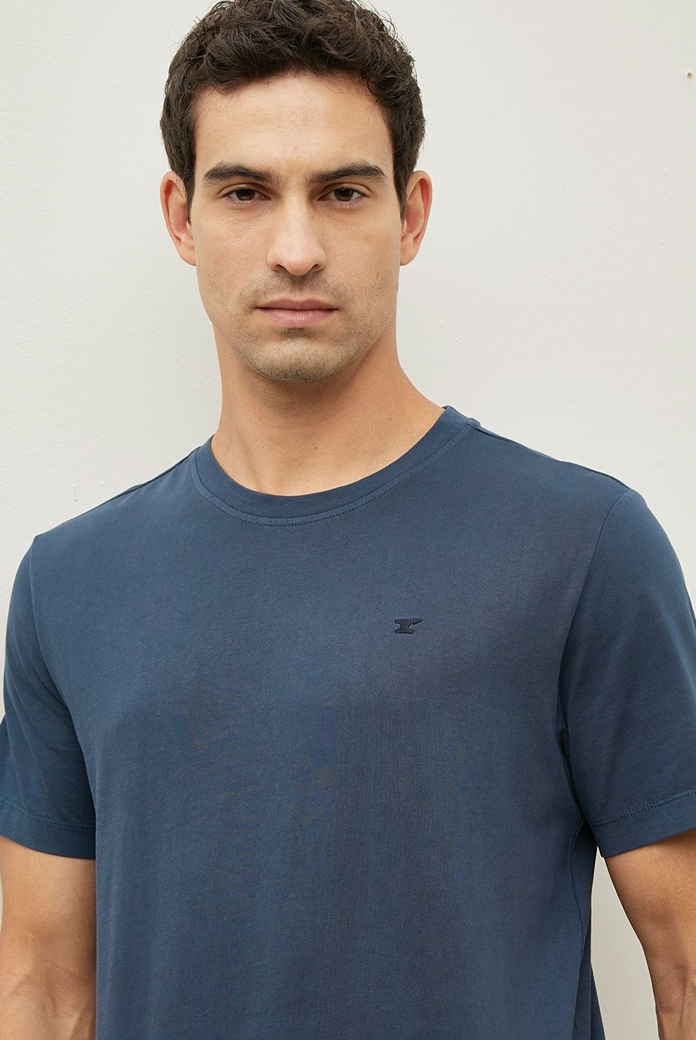 WOLF&HANK - Polera Wolf&Hank Manga Corta Algodón Extra Fino Hombre