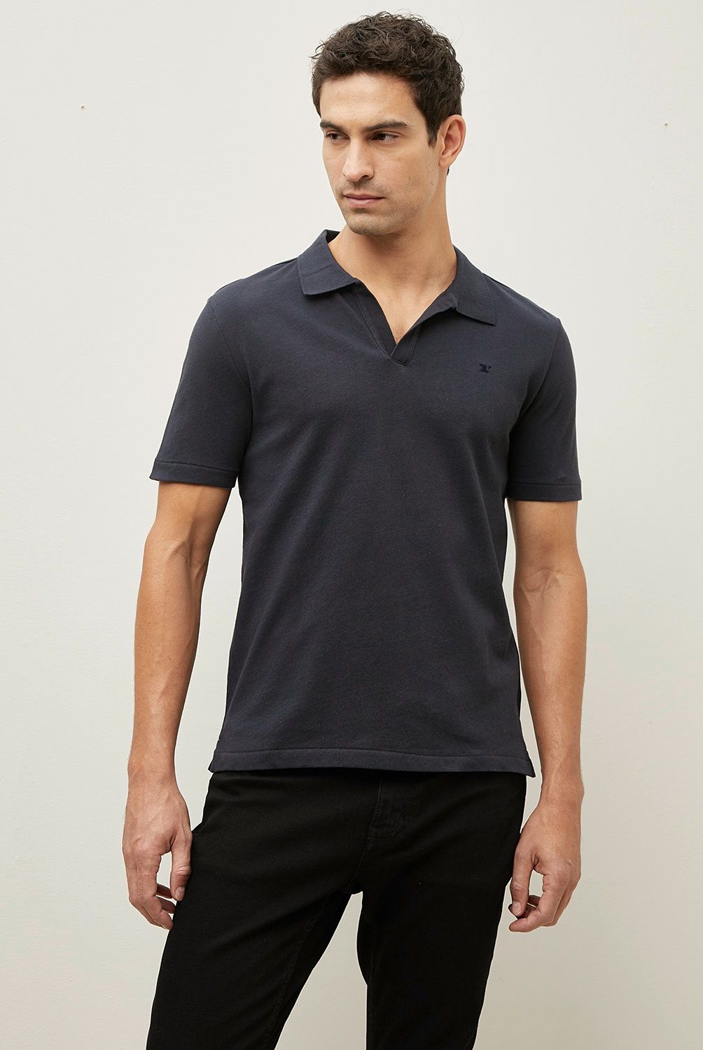 WOLF&HANK - Polera Piqué Manga Corta Algodón Regular Fit Hombre Wolf&Hank