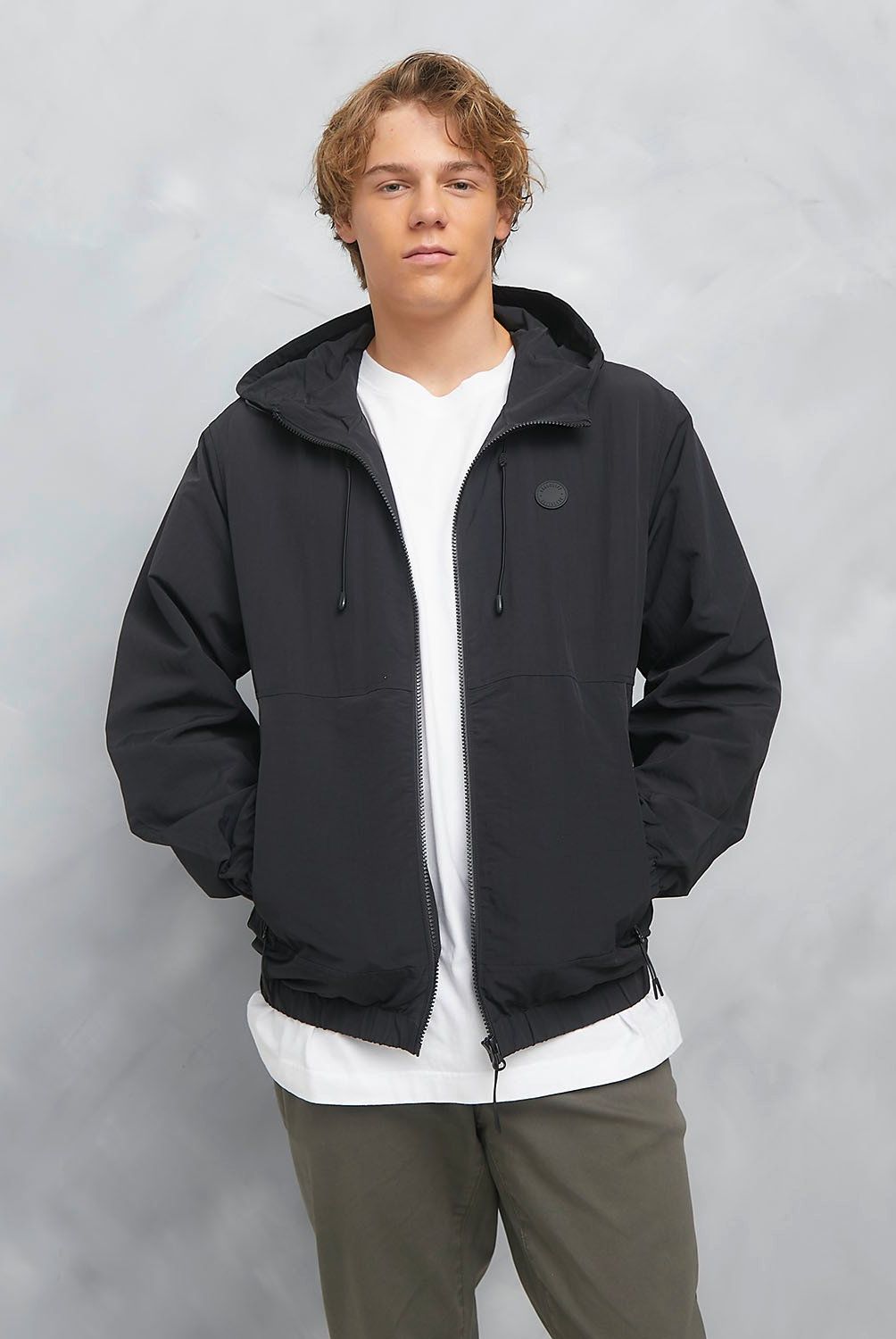 BEARCLIFF - Cortaviento Bearcliff Regular Fit Con Gorro Hombre