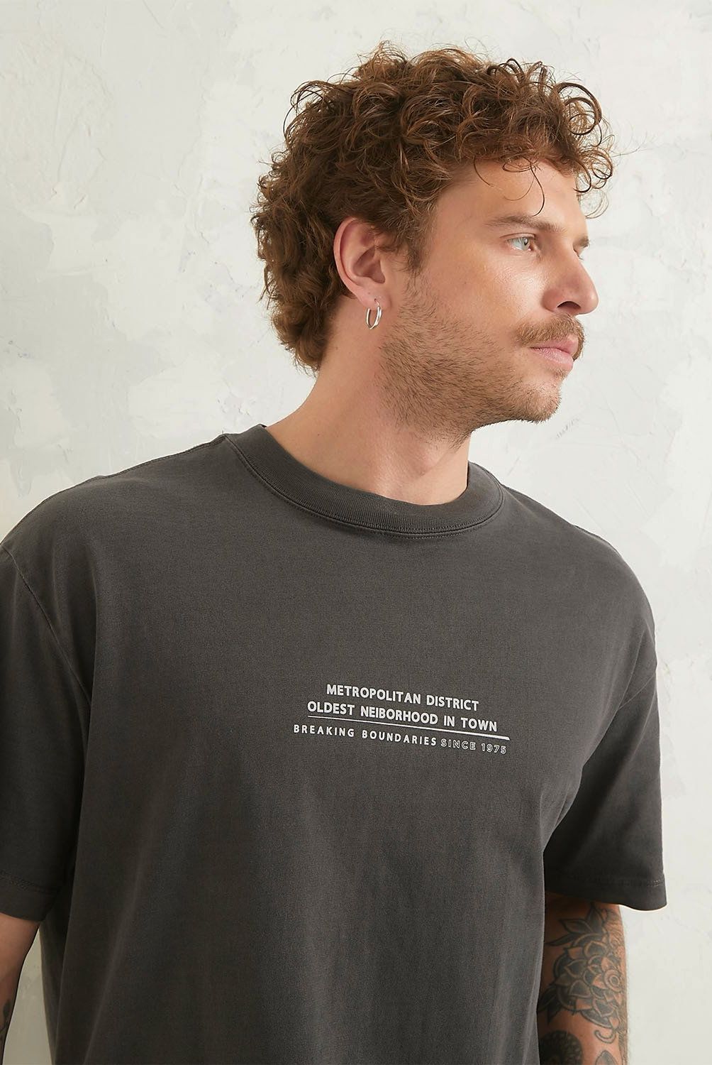 AMERICANINO - Polera Americanino Manga Corta Regular Fit Hombre Algodón Estampada