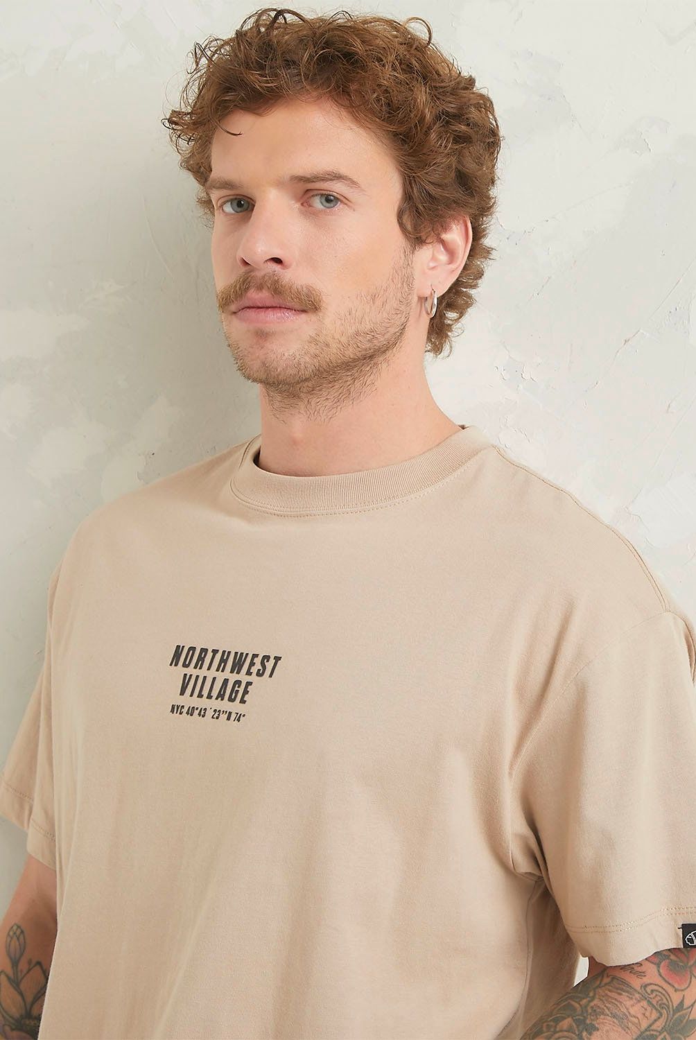 AMERICANINO - Polera Americanino Manga Corta Regular Fit Hombre Algodón Estampada