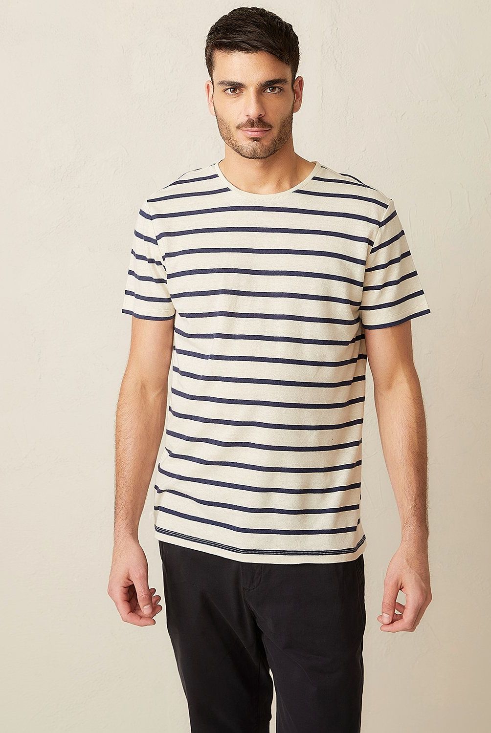 BASEMENT - Polera Basement Manga Corta Lino Rayas Hombre Regular Fit