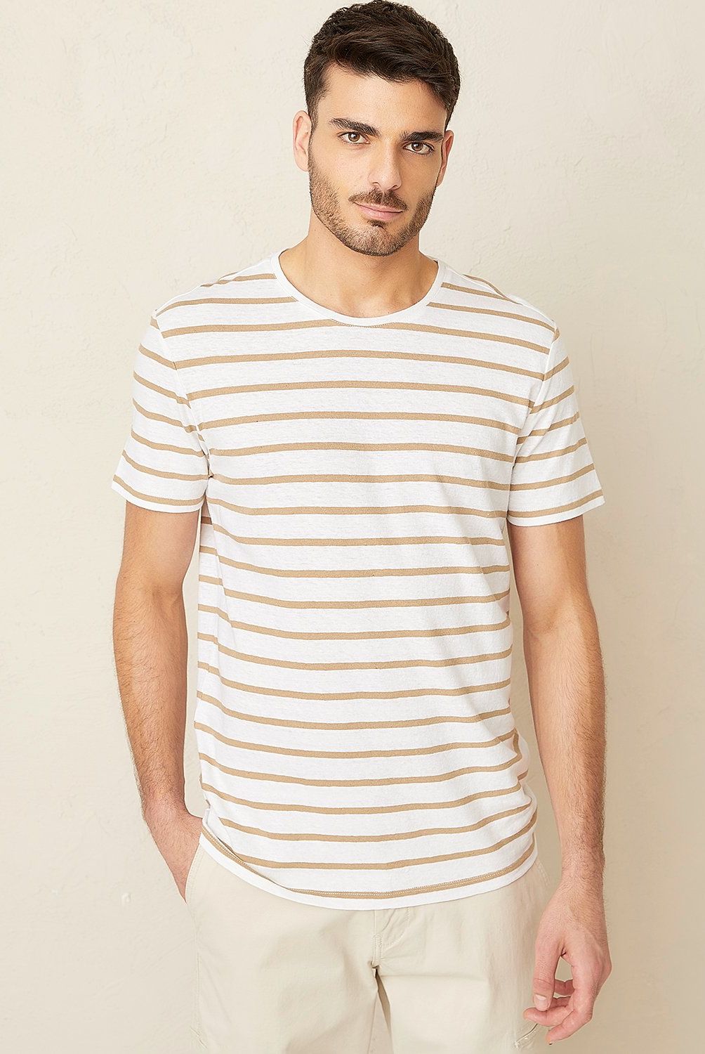 BASEMENT - Polera Basement Manga Corta Lino Rayas Hombre Regular Fit