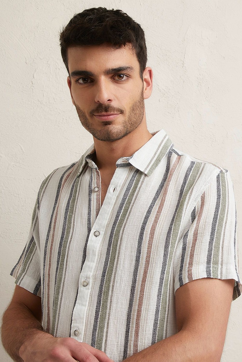 BASEMENT - Camisa Casual Lino a Rayas Manga Corta Hombre Basement