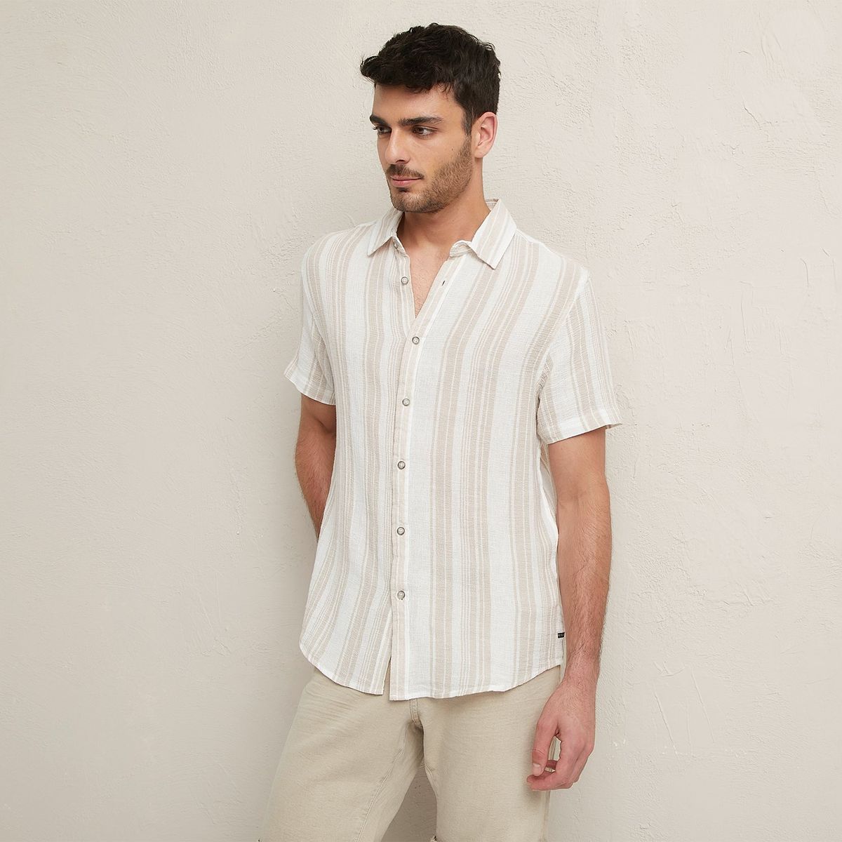 BASEMENT - Camisa Casual Lino a Rayas Manga Corta Hombre Basement