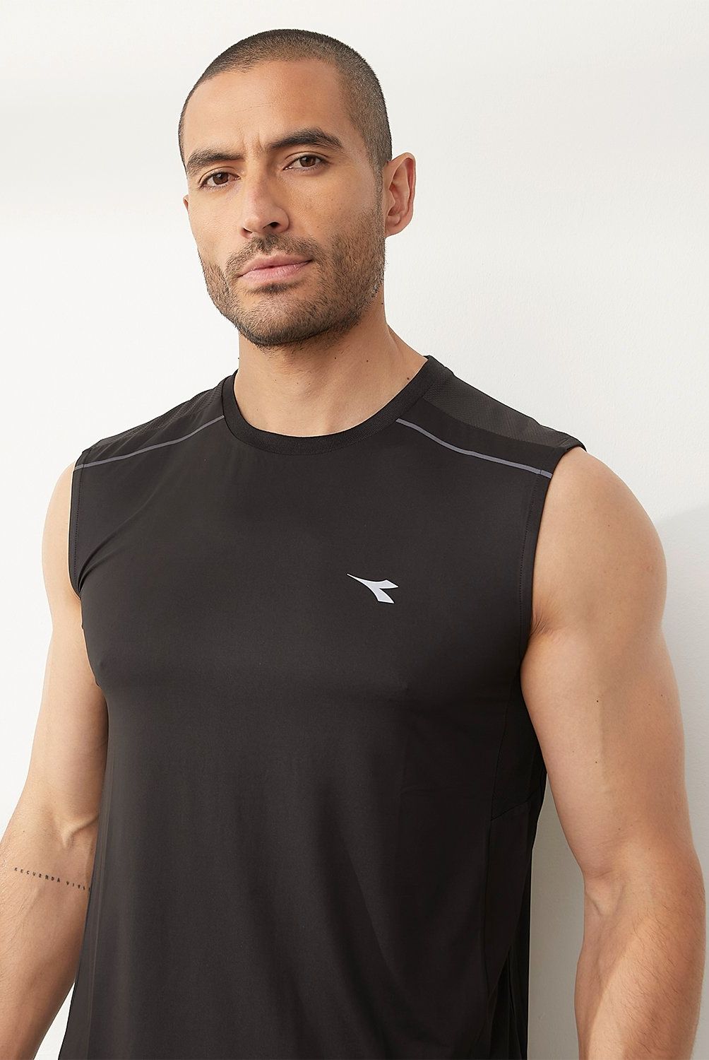 DIADORA - Polera Sin Mangas Deportivo Hombre Diadora